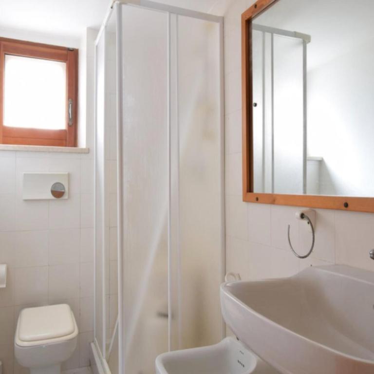 Seafront stay in Alcamo - Three-Bedroom Apartment - 10