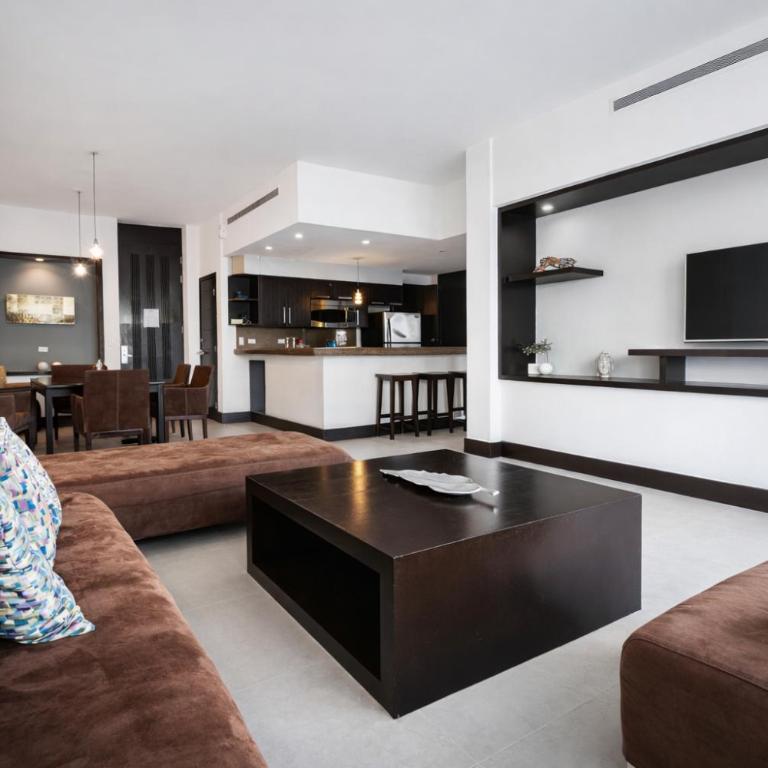 Aldea Thai Downtown Oceanview Residences - Two-Bedroom Apartment with Pool View - 4