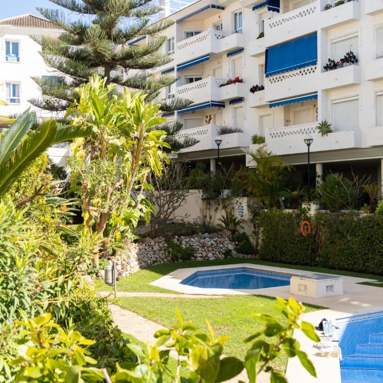 Beach Getaway in San Pedro for 4 - Apartamento de 2 dormitorios - 2