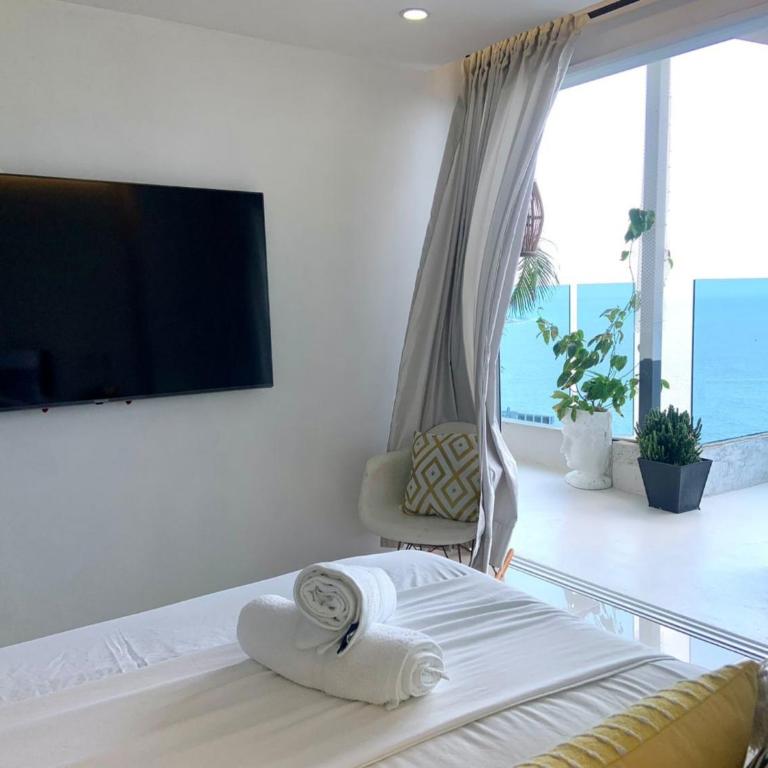 Amoblados , Cartagena, El Laguito - Four-Bedroom Luxury Apartment - 7