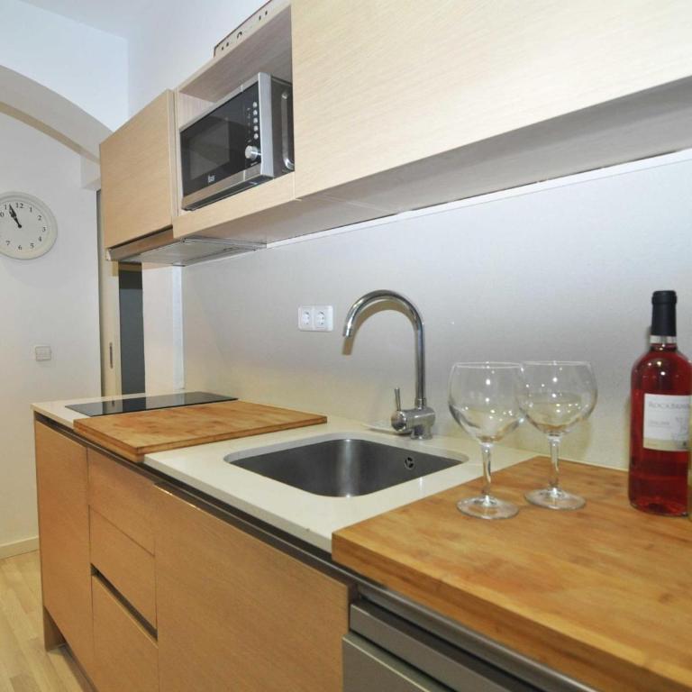 Apartamento acogedor en el centro de L'Escala con terraza privada - HISP-7-28 - Apartment - 11