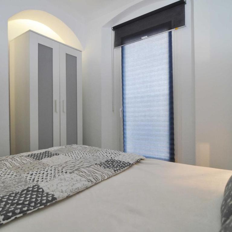Apartamento acogedor en el centro de L'Escala con terraza privada - HISP-7-28 - Apartment - 16