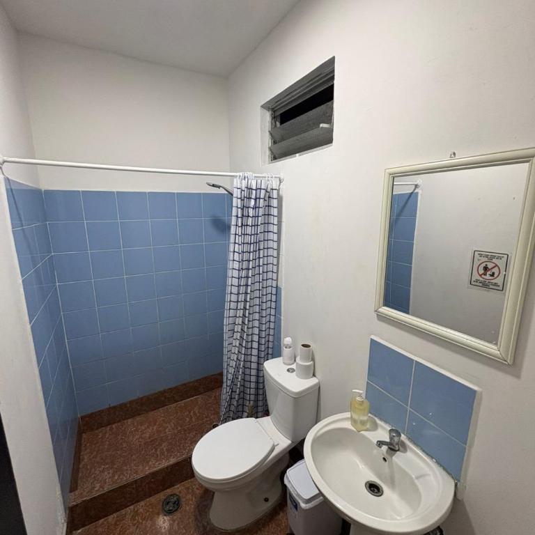 Raymi House Hostel - Twin Room with Shared Bathroom - 5