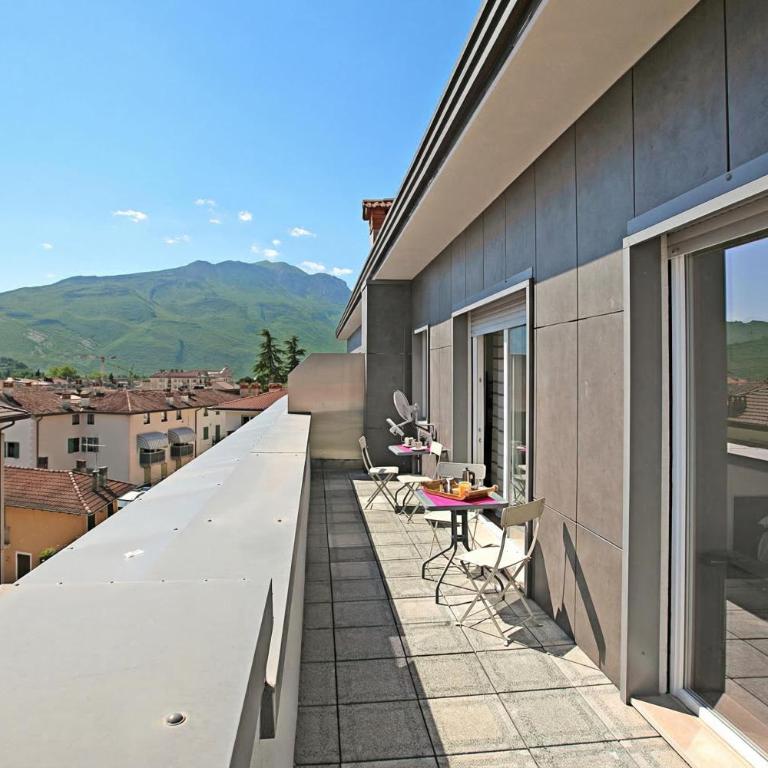 Breath of Lake Garda Apartment - Happy Rentals - Appartamento con Vista Montagna - 1