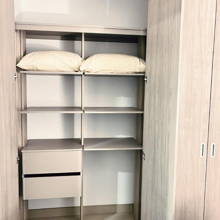 Suite de lujo con terraza, Jacuzzi y vista a las montańas - Apartamento de 1 dormitorio - 35