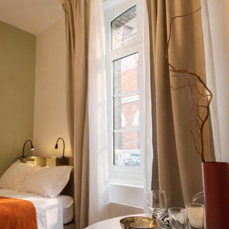 Appartements boutique dans un hôtel particulier rénové Centre & gare Parking privé Villa Vermillon Galerie - Estudio Deluxe - 10