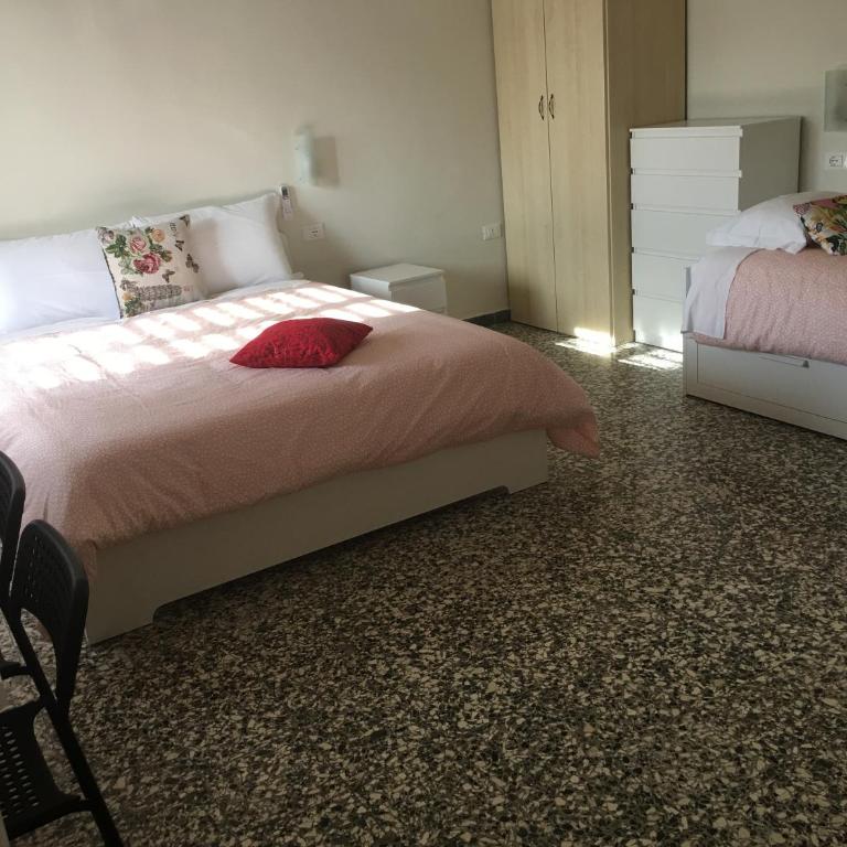 Aliante Turist House - Camera Quadrupla con Bagno Privato Esterno - 24