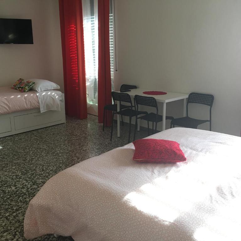 Aliante Turist House - Camera Quadrupla con Bagno Privato Esterno - 31