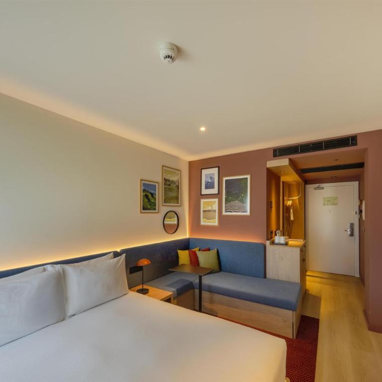 Hampton By Hilton Alicante Airport - Queen Room - 3