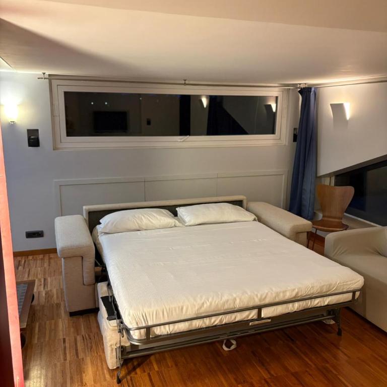 Spacious Penthouse with St Peter View - Appartamento con 1 Camera da Letto - 4