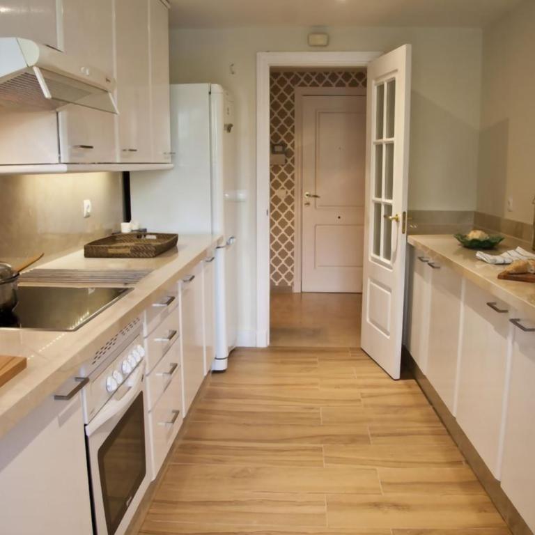 Chambao Suite Marbella - Apartment with Terrace - 59
