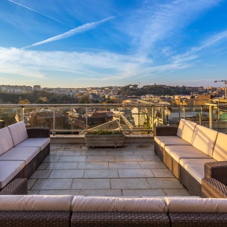 Spacious Penthouse with St Peter View - Appartamento con 1 Camera da Letto - 29