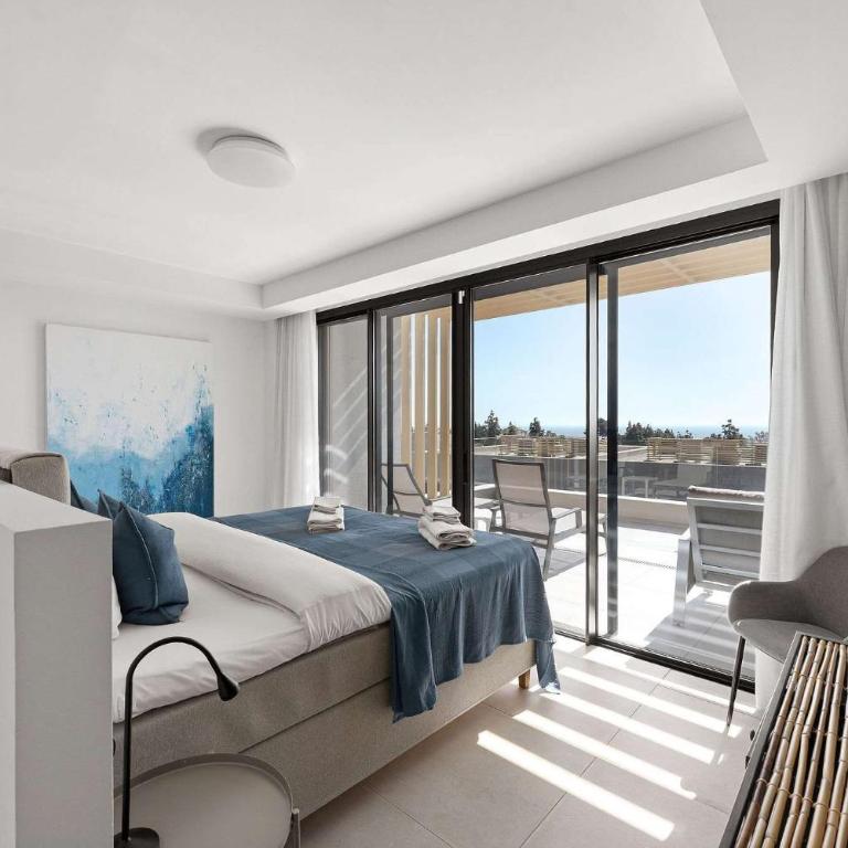 Luxury Family Apartment with 4 Bedrooms Pool and Stunning Views - Apartamento - 15