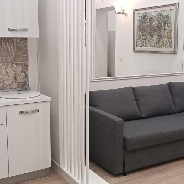 Amanda's Secret - One-Bedroom Apartment - 9