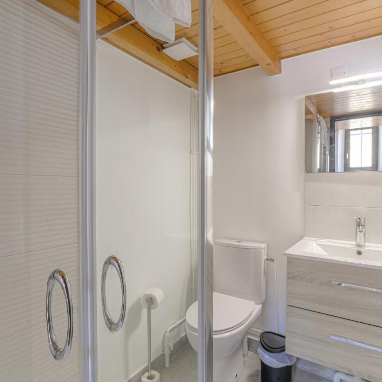 Cosy duplex proche Grange Blanche - Apartment - 8