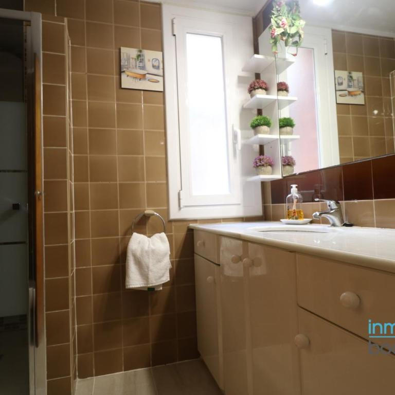 Cabo Palos Salou , climatizado en primera línea - Apartamento de 2 dormitorios con vistas a la piscina - 26