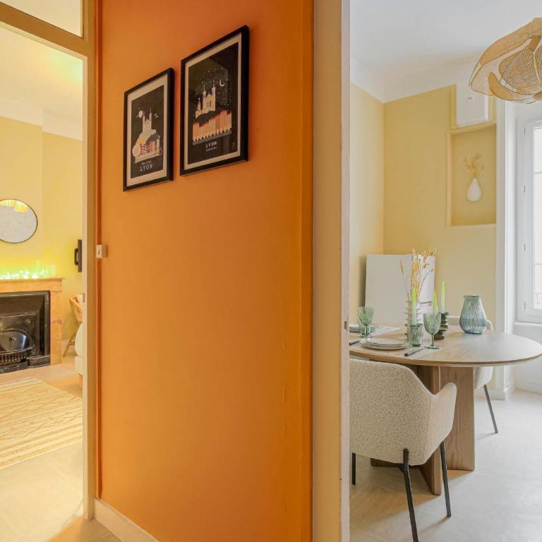 Chic et Bohême à 5 mins métro Gratte-Ciel - Apartment - 14