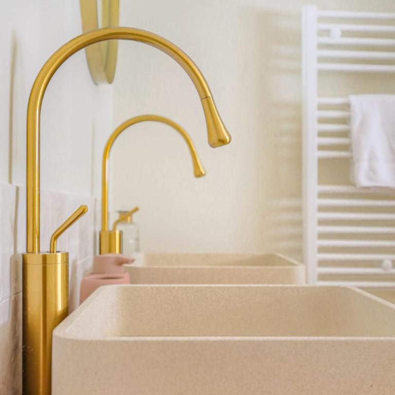 Suite romantique climatisée Parking Proche Lyon 6 - Appartement - 11