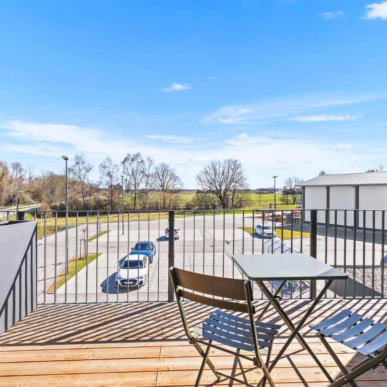 SKYRISE Apartments mit Küche, WLAN & Parkplatz - ruhige Lage - Familienstudio - 9