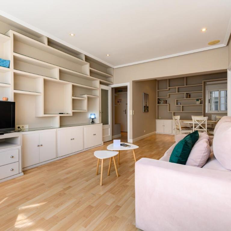 temporary apartment in the Salamanca neighborhood AAM242 - Two-Bedroom Apartment - 15