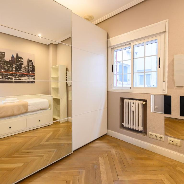 temporary apartment in the Salamanca neighborhood AAM242 - Two-Bedroom Apartment - 18