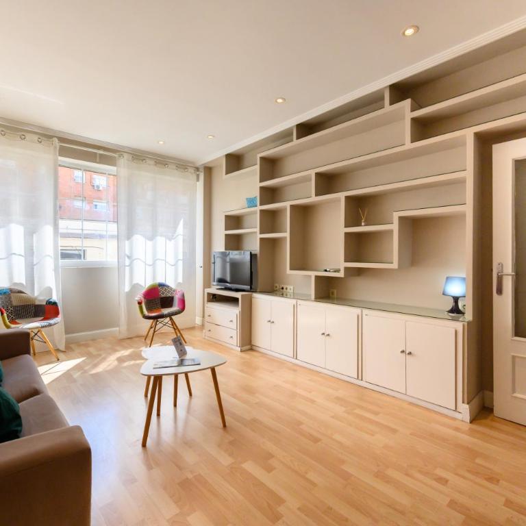 temporary apartment in the Salamanca neighborhood AAM242 - Two-Bedroom Apartment - 38