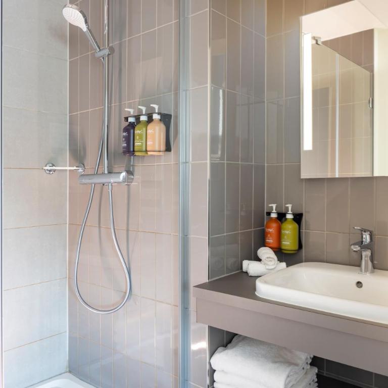 Holiday Inn Paris Opéra - Grands Boulevards by IHG - Suite Lit Queen-Size - 10