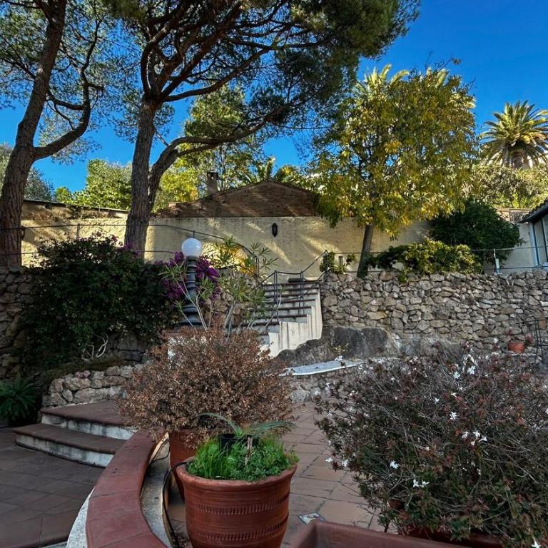 Privete room in coliving and coworking parc guell - One-Bedroom Apartment - 16