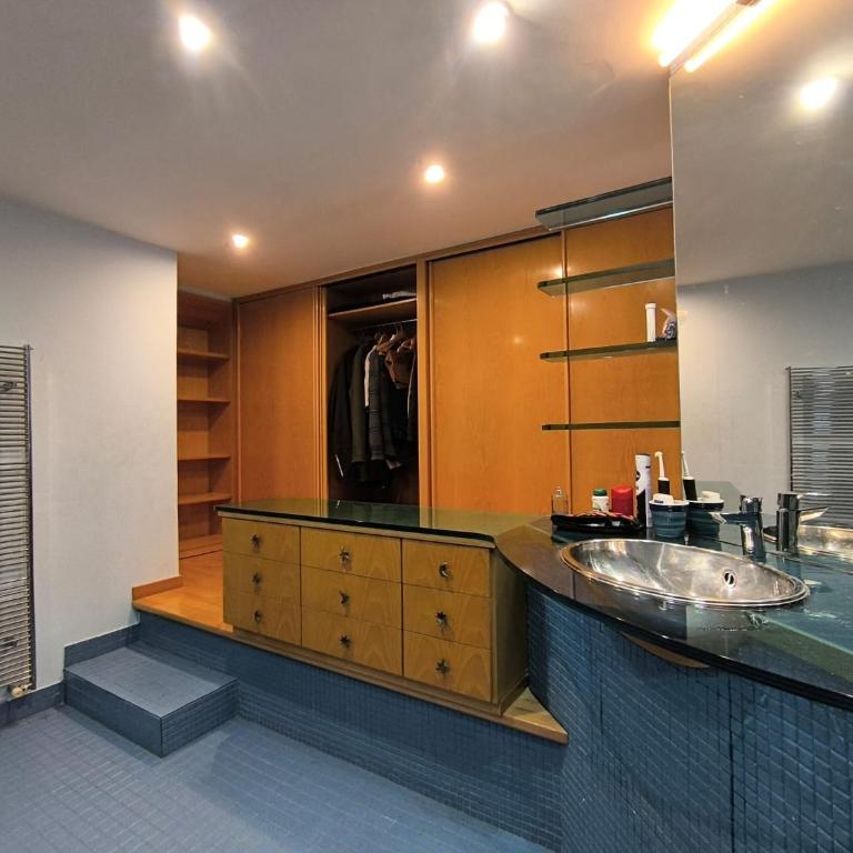 Privete room in coliving and coworking parc guell - One-Bedroom Apartment - 10
