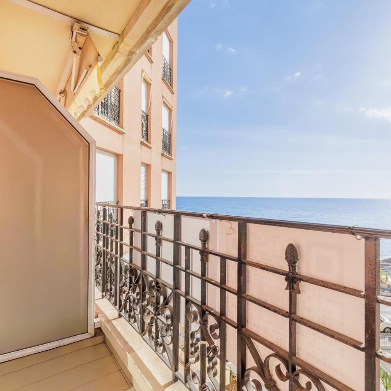 Victoria bilocale centro città e vista mare - One-Bedroom Apartment - 9