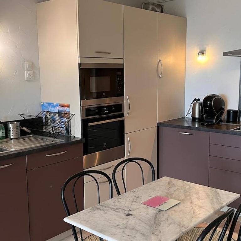 Plage de Canet T3 - Two-Bedroom Apartment - 9
