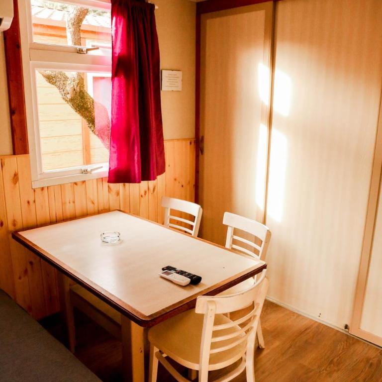Camping Castillo de Loarre - Bungalow (5 Adults) - 26