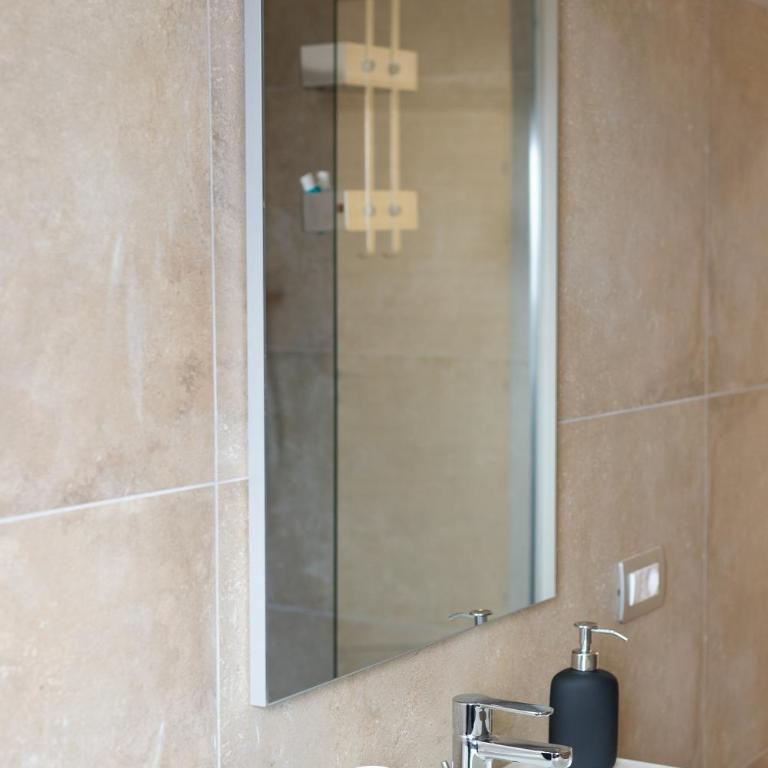 Casa di Iole - Appartamento con 2 Camere da Letto - 23