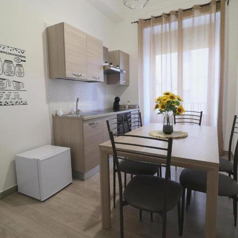 Pompei Centro Apartments - Appartamento con 2 Camere da Letto - 7