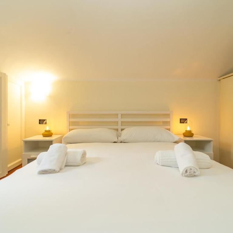 Cozy attic with terrace and AC and WiFi - Appartamento con 1 Camera da Letto - 14