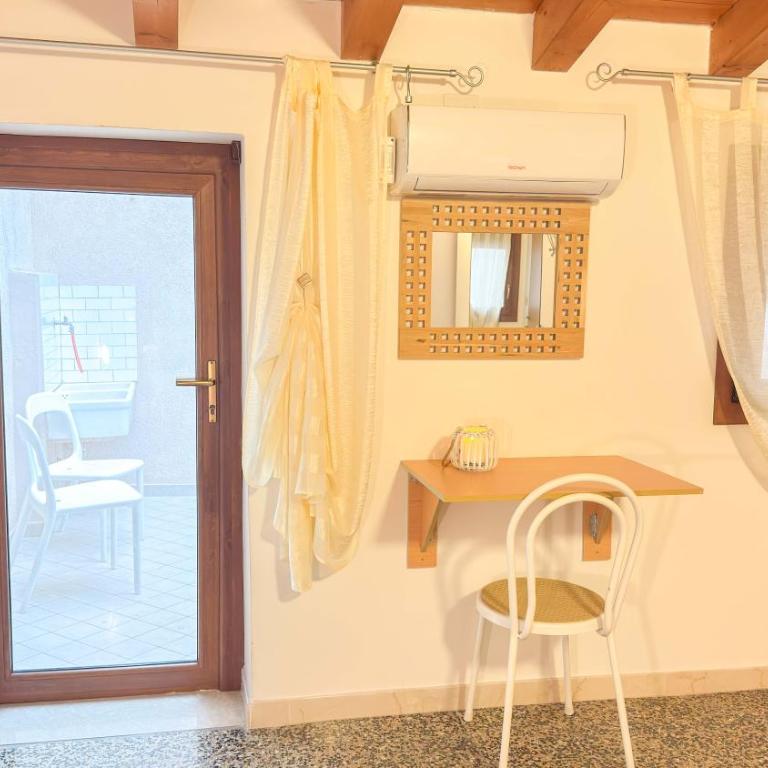 Cà 4 nevodi Chiara by Ca-Sa Check - Appartamento Deluxe con 2 Camere da Letto - 16