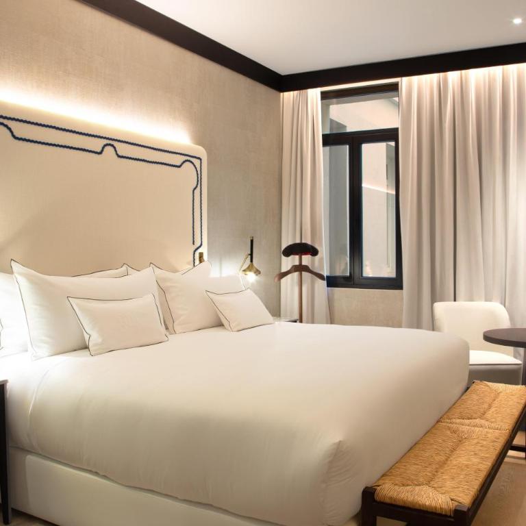 Hotel Montera Madrid, Curio Collection By Hilton - Habitación Purisima - 1 cama extragrande - 1