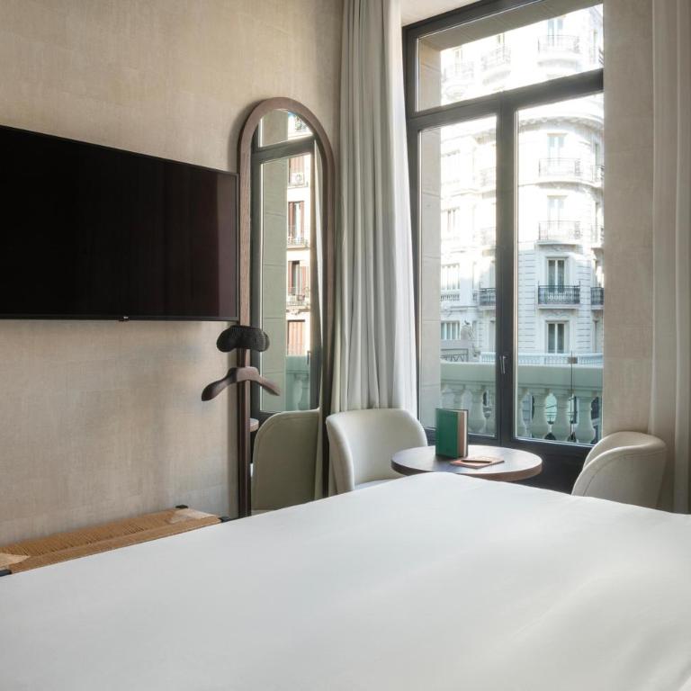 Hotel Montera Madrid, Curio Collection By Hilton - Habitación Albero - 1 cama extragrande - 2