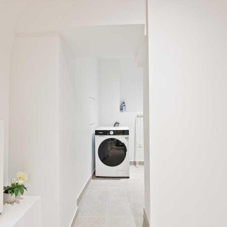 Champs Elysée Arc de Triomphe 2 Bedroom Apartment NetFlix - Appartement 2 Chambres Deluxe - 9