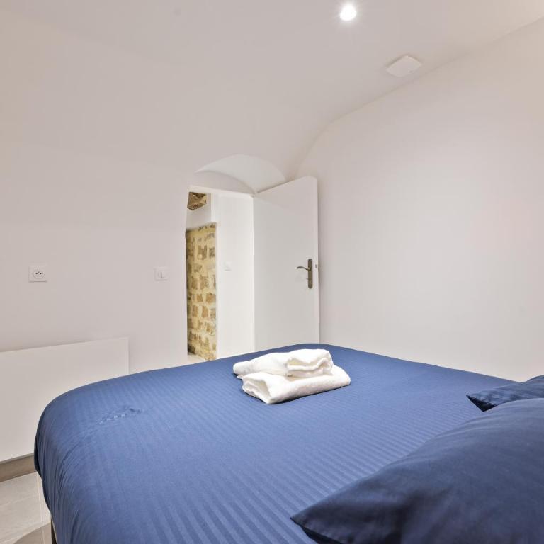 Champs Elysée Arc de Triomphe 2 Bedroom Apartment NetFlix - Appartement 2 Chambres Deluxe - 17