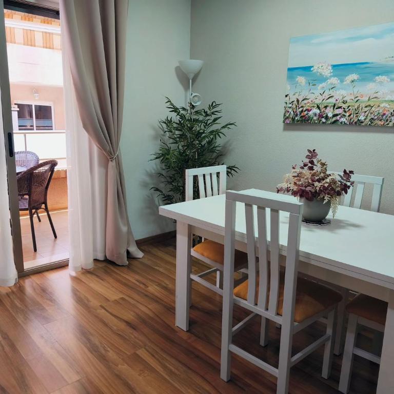 Torrevieja 2 BR and Parking - Apartamento - 3