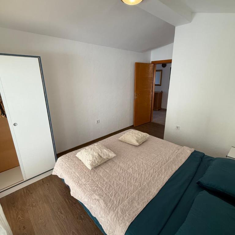 Apartment Panorama - Three-Bedroom Apartment - 5