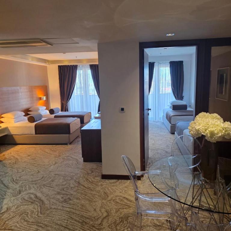 Hotel Aurel - Junior Suite - 4