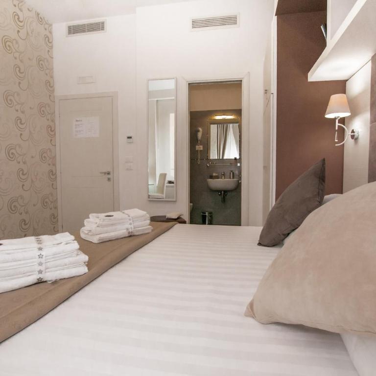 Elenoire Rooms & Suite - Camera Matrimoniale/Doppia con Letti Singoli - 13