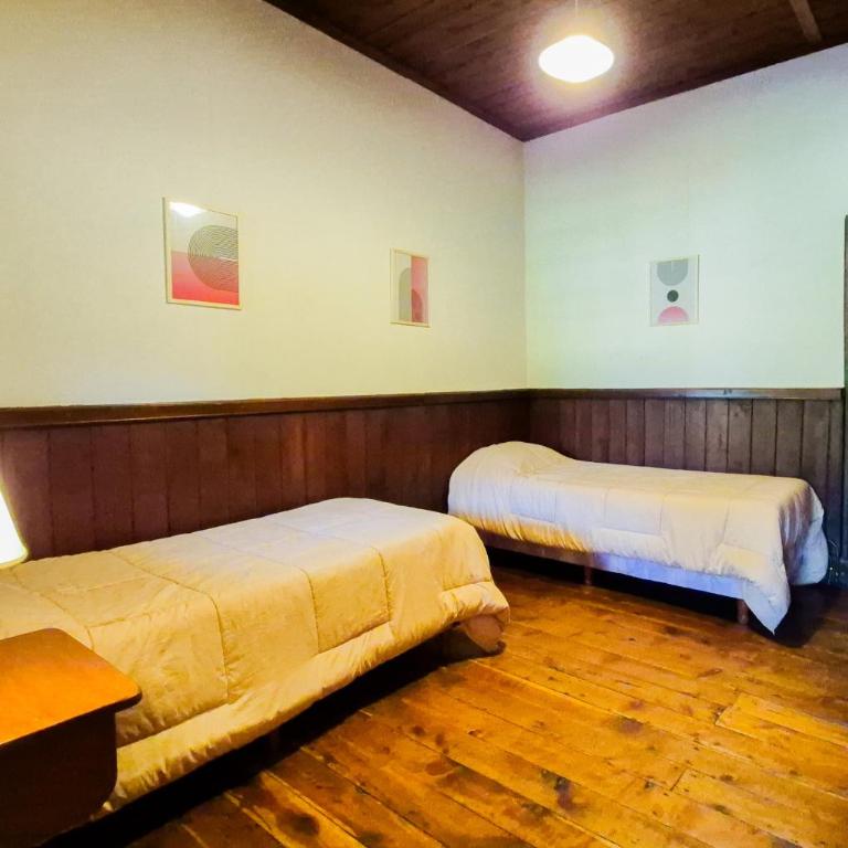 RentUp - Extraordinaria Casa sobre el Lago Gutierrez con vistas unicas ideal para grupos - Casa de 5 dormitorios - 11