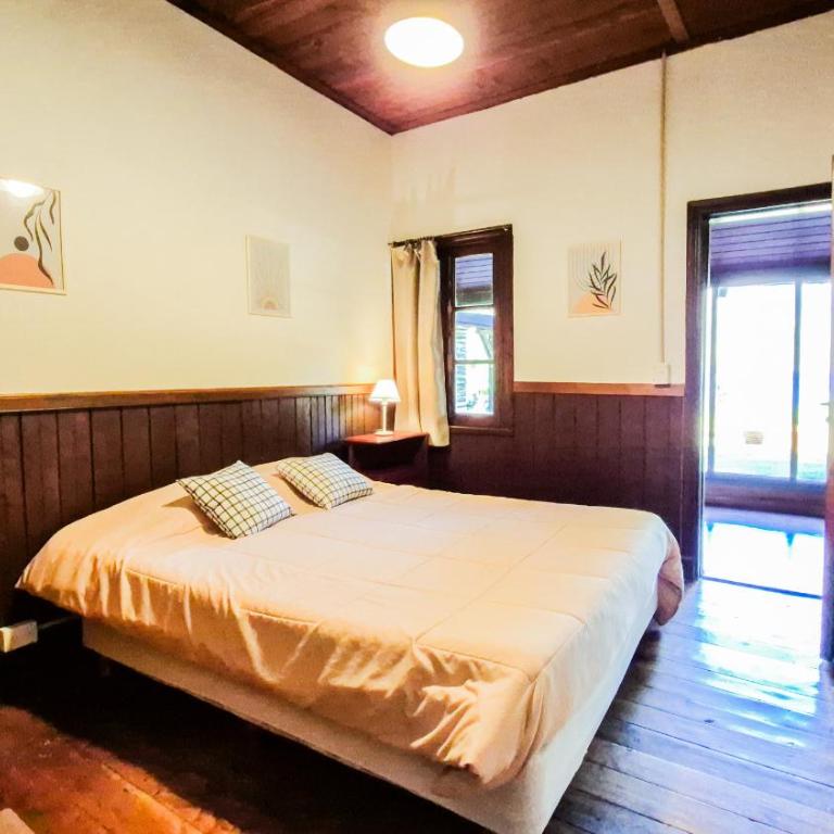 RentUp - Extraordinaria Casa sobre el Lago Gutierrez con vistas unicas ideal para grupos - Casa de 5 dormitorios - 19