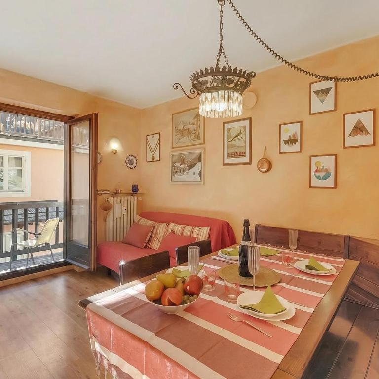 Rochebrune Apartments in Ski Resort - One Bedroom Apartment with Balcony 2 - 4