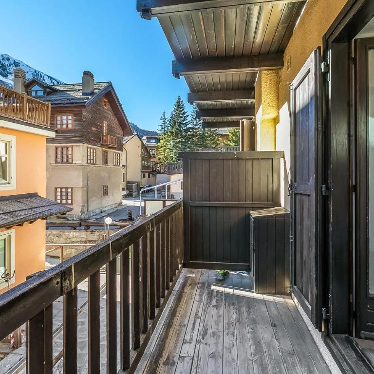 Rochebrune Apartments in Ski Resort - One Bedroom Apartment with Balcony 2 - 2