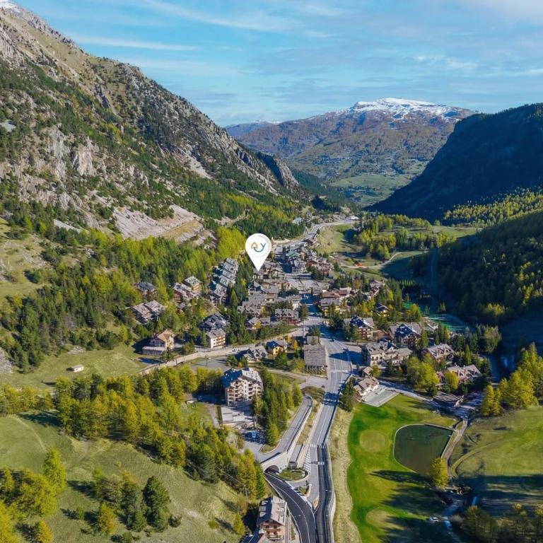 Rochebrune Apartments in Ski Resort - One Bedroom Apartment with Balcony 2 - 18