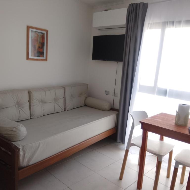Nuez de la Isla "Flower Apart" -Mono camas individuales- SHOPPING a 5 cuadras! - Apartment - 2